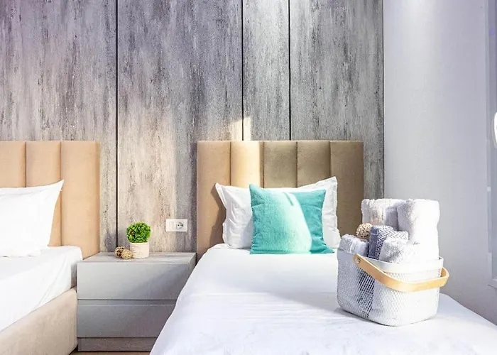 Hi'mare Sea View 3 - Modern, Brand New Himara